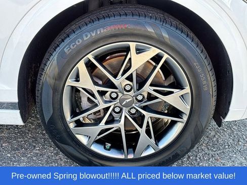 Used 2022 Genesis GV70 2.5T w/ Select Package AWD/4WD image 12
