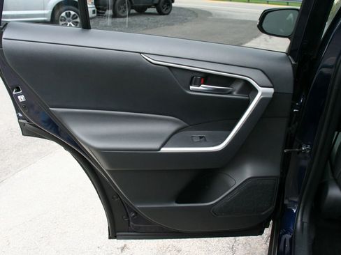 Used 2019 Toyota RAV4 XLE w/ Convenience Package image 35