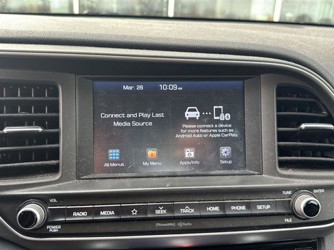 Used 2020 Hyundai Elantra SEL w/ Cargo Package (C1) image 4