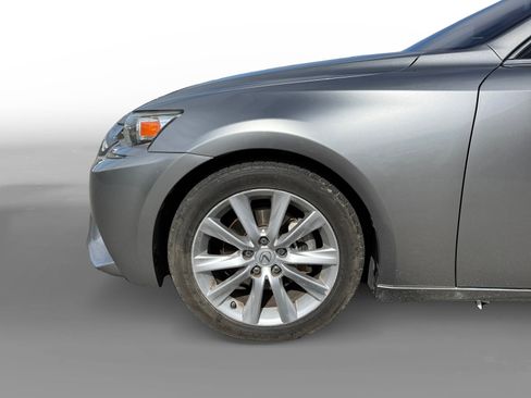 Used 2014 Lexus IS 250 RWD image 9