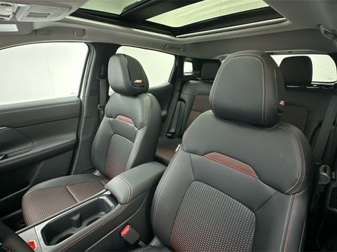 New 2026 Nissan Kicks SR w/ SR Premium Package image 9