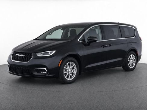 Used 2023 Chrysler Pacifica Touring-L FWD image 8