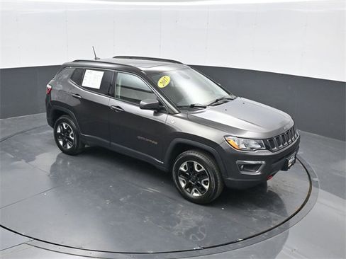 Used 2017 Jeep Compass Trailhawk w/ Leather Interior Group image 1