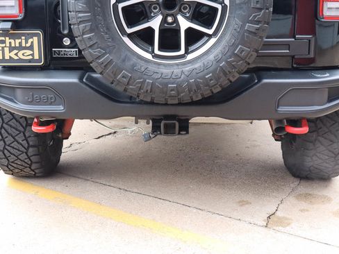 Used 2018 Jeep Wrangler Unlimited Rubicon AWD/4WD image 14