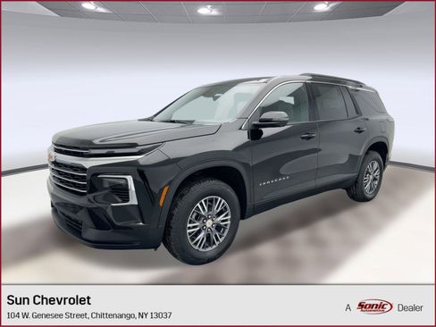 New 2026 Chevrolet Traverse LT image 1