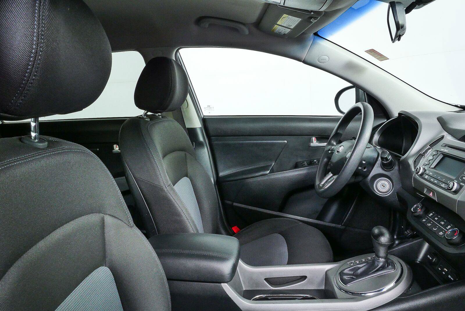 Used 2016 Kia Sportage LX FWD image 19