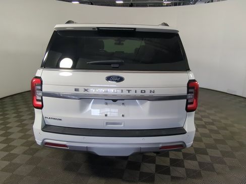 Certified 2024 Ford Expedition Platinum image 12