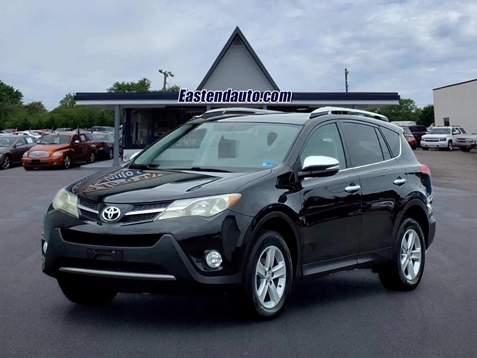 Used 2013 Toyota RAV4 XLE AWD/4WD image 1