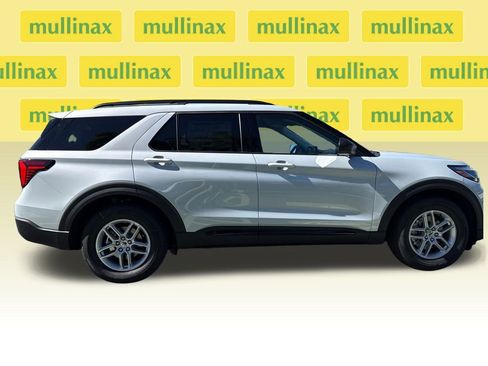 New 2026 Ford Explorer Active w/ Active Comfort Package image 15