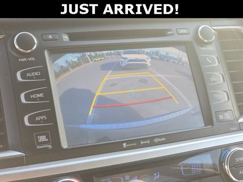 Used 2016 Toyota Highlander Limited image 26