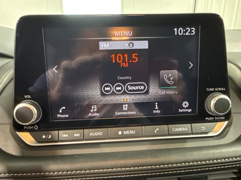 Used 2024 Nissan Rogue S AWD/4WD image 25