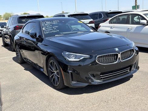 Used 2024 BMW 230i Coupe w/ Convenience Package RWD image 3
