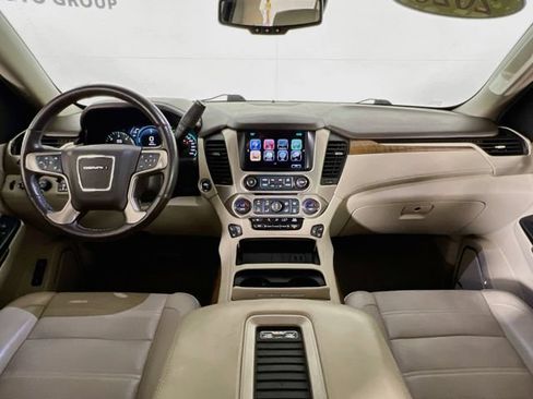 Used 2020 GMC Yukon Denali w/ Denali Ultimate Package AWD/4WD image 25