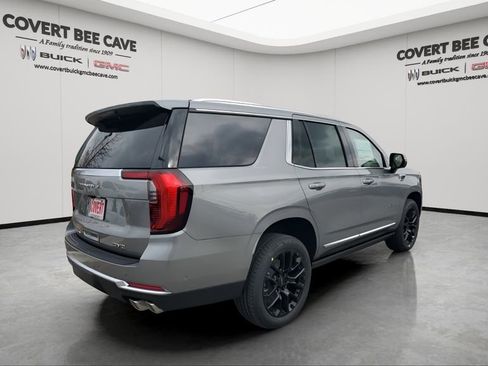 New 2026 GMC Yukon Denali w/ Sun & Power Step Package image 9