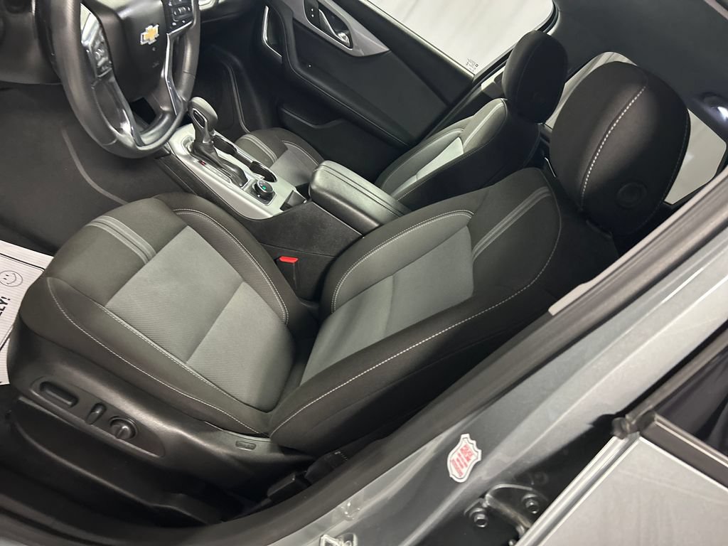 Used 2025 Chevrolet Blazer LT AWD/4WD image 12