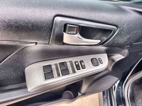 Used 2014 Toyota Camry SE FWD image 28
