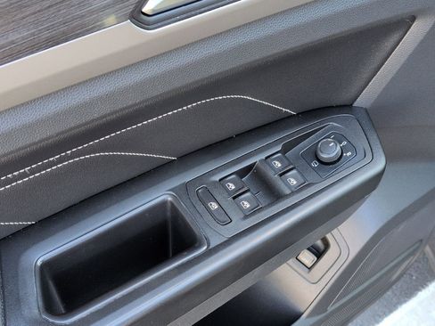 Used 2021 Volkswagen Atlas SEL Premium image 15