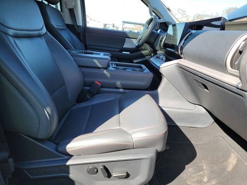 Used 2025 Ford Expedition Max Active image 14