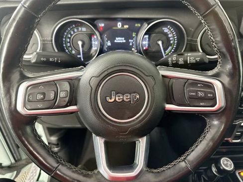 Used 2023 Jeep Wrangler Unlimited Sahara w/ Cold Weather Group AWD/4WD image 23