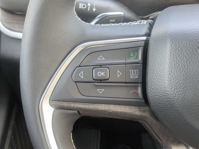 New 2027 Jeep Grand Cherokee Altitude AWD/4WD image 26
