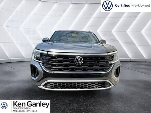 Used 2024 Volkswagen Atlas Cross Sport SE AWD/4WD image 2