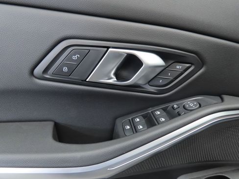 New 2026 BMW 330i Sedan w/ Convenience Package image 22