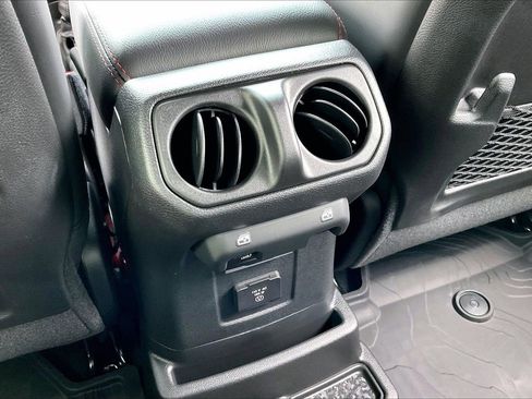 New 2026 Jeep Wrangler Unlimited Rubicon AWD/4WD image 15
