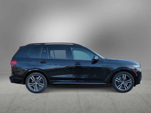 Used 2020 BMW X7 M50i w/ Dynamic Handling Package image 9