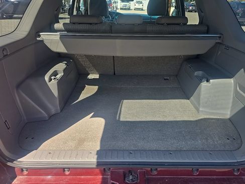 Used 2008 Toyota 4Runner SR5 w/ SR5 Extra Value Pkg 1 RWD image 9