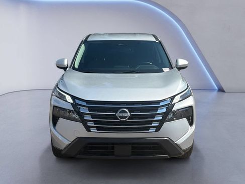 Used 2025 Nissan Rogue SV AWD/4WD image 8