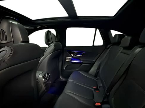 New 2025 Mercedes-Benz GLC 300 4MATIC image 5