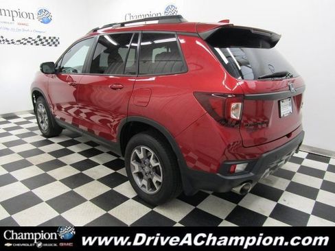 Used 2022 Honda Passport TrailSport image 12