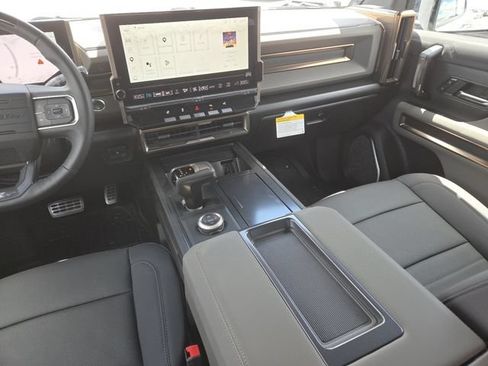 Used 2024 GMC Hummer EV 2X w/ LPO, Sport Package AWD/4WD image 33