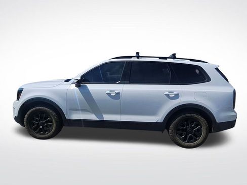 Used 2025 Kia Telluride AWD image 5