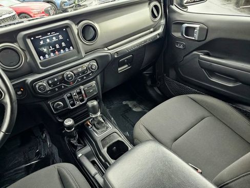 Used 2021 Jeep Wrangler Unlimited Sport AWD/4WD image 34