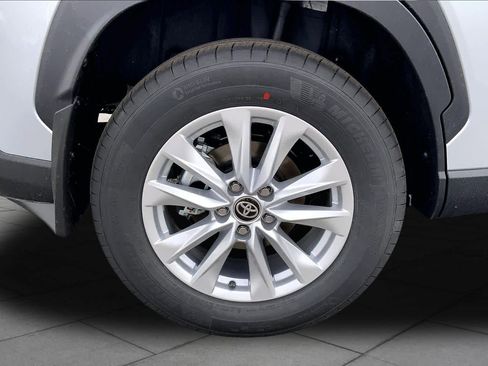 New 2026 Toyota Corolla Cross LE FWD image 11