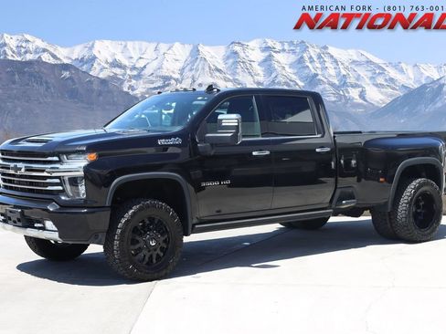 Used 2022 Chevrolet Silverado 3500 High Country w/ Safety Package II AWD/4WD image 1