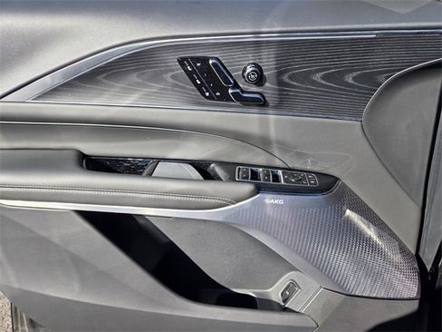 New 2026 Cadillac Lyriq V image 18