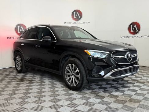 Used 2025 Mercedes-Benz GLC 300 4MATIC w/ Driver Assistance Package image 1
