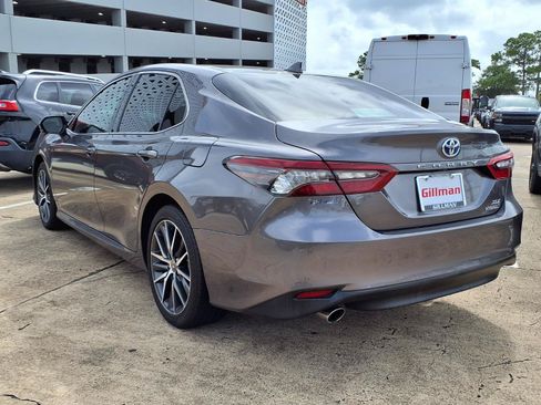 Used 2023 Toyota Camry XLE FWD image 4