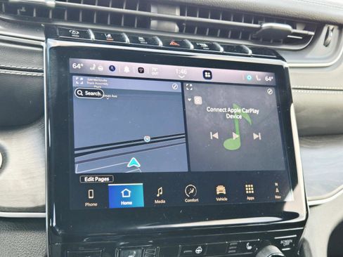 Used 2024 Jeep Grand Cherokee Limited image 28