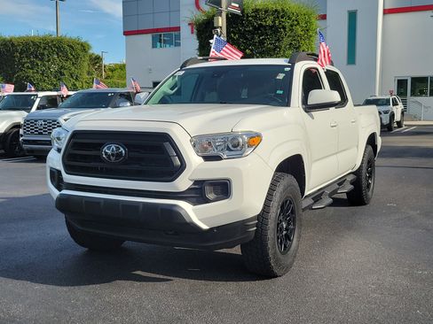 Used 2023 Toyota Tacoma SR AWD/4WD image 5