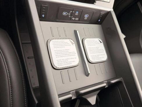 New 2026 Hyundai Santa Fe Limited AWD/4WD image 25