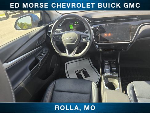 Certified 2022 Chevrolet Bolt EUV Premier w/ Sun & Sound Package FWD image 24