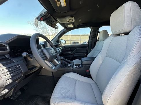 New 2026 Toyota 4Runner SR5 AWD/4WD image 23