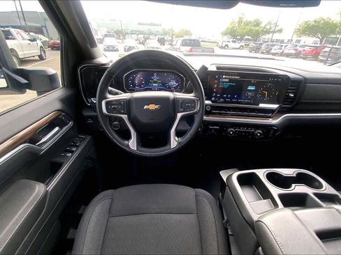 Used 2025 Chevrolet Silverado 2500 LT w/ Texas Edition image 11