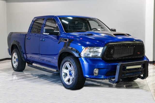 Used 2015 RAM 1500 Express AWD/4WD image 10