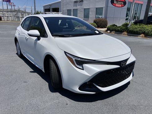 Used 2025 Toyota Corolla SE FWD image 7