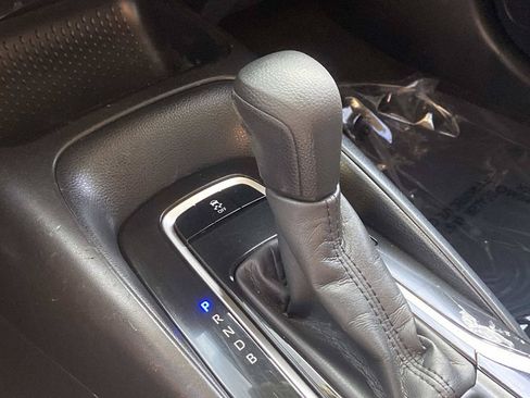 Used 2020 Toyota Corolla LE FWD image 37