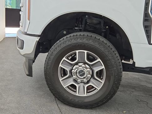 Used 2024 Ford F250 Lariat image 39